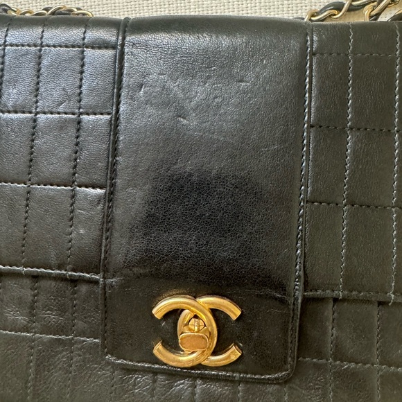 Vintage Chanel Single Quilted Flap Bag - Picture 4 of 9